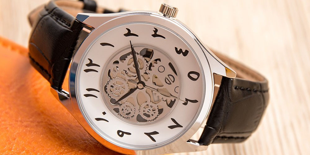 Perfect Way of Staying Punctual: Benefits of Arabic Watch